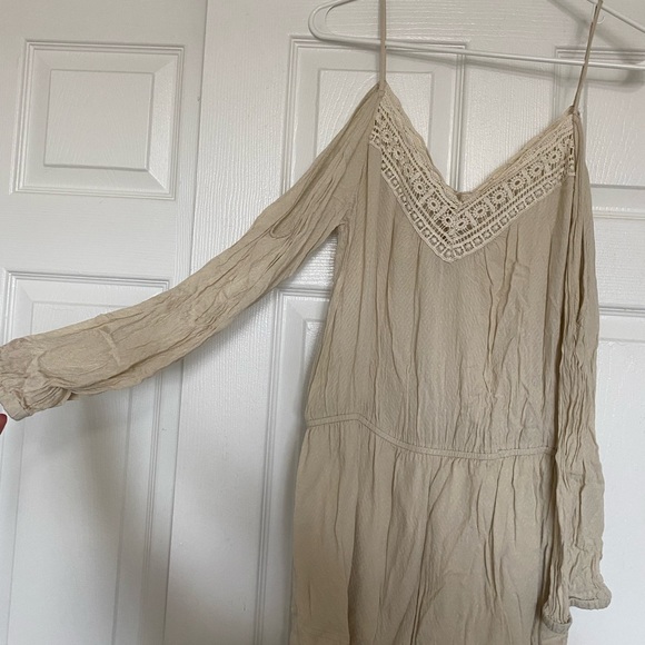 Romper - Picture 2 of 4